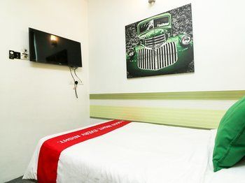 Nida Johor Dataran Larkin Hotel 2*